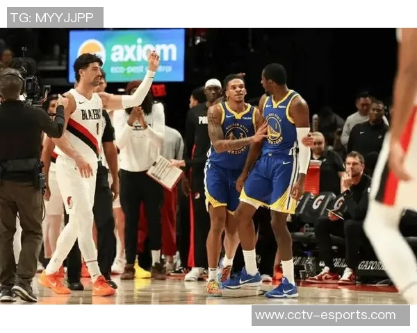 科尔强调库明加的重要性期待他在防守东詹卡等高大侧翼时的表现 科尔强调库明加的重要性期待他在防守东詹卡等高大侧翼时的表现