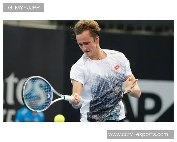 米西表现出色6投5中轻松斩获10分6篮板3助攻1抢断2盖帽正负值高达18 米西表现出色6投5中轻松斩获10分6篮板3助攻1抢断2盖帽正负值高达18