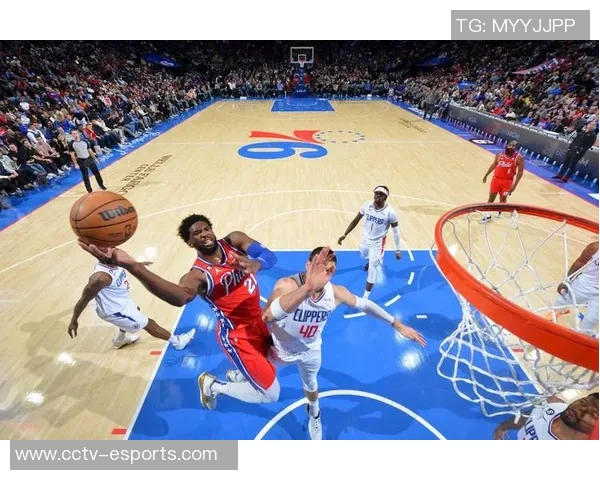 乔治参与合练展现状态恩比德单独进行力量与体能训练 乔治参与合练展现状态恩比德单独进行力量与体能训练