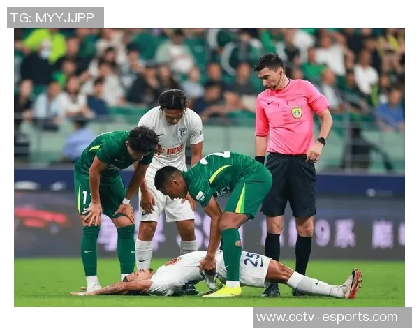 法比奥与马马杜马莱莱携手备战新赛季全力以赴训练中