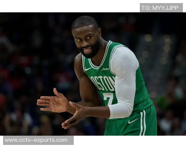 杰伦布朗谈球队战绩超预期强调保持紧迫感的重要性