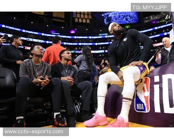 詹姆斯谈布朗尼回归主场感受全场热烈掌声令人振奋